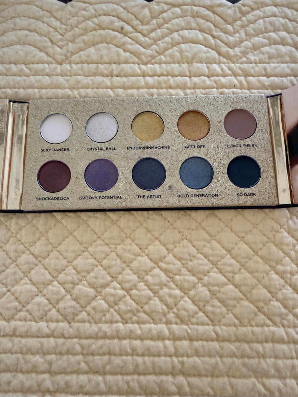 Urban Decay Prince Palette — Black & Gold Signature Packaging - Picture 4 of 4